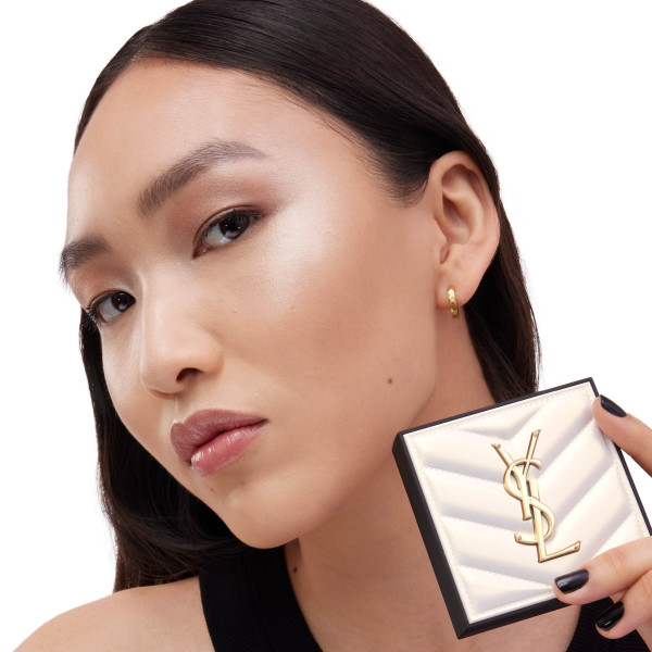 Yves Saint Laurent All Hours Hyper Luminize<br>8.5 g, 1