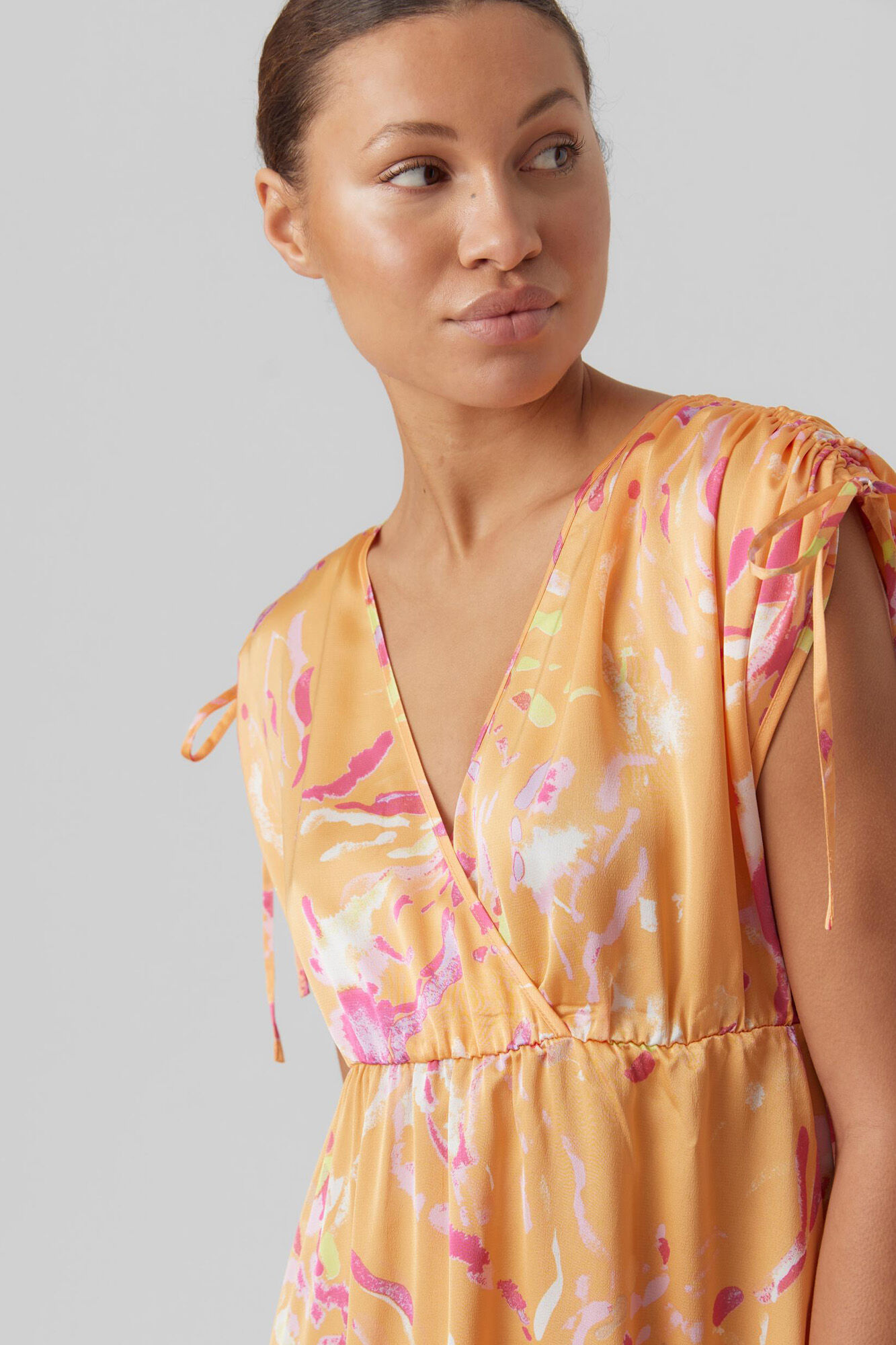 Vestido envelope de cetim - Laranja