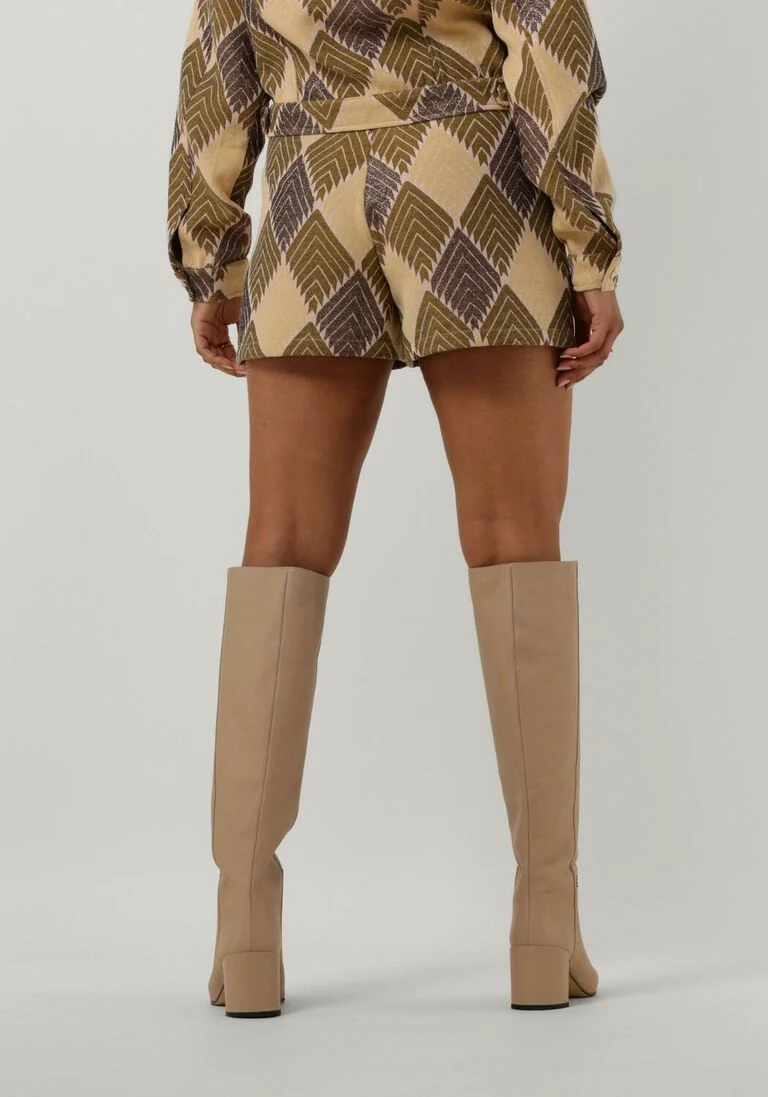 AMAYA AMSTERDAM beige amaya amsterdam shorts edina short