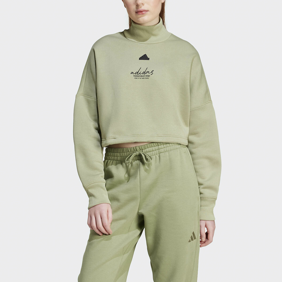 ADIDAS ROUPAS ESPORTIVAS<br>Suéter cropped com estampa exclusiva