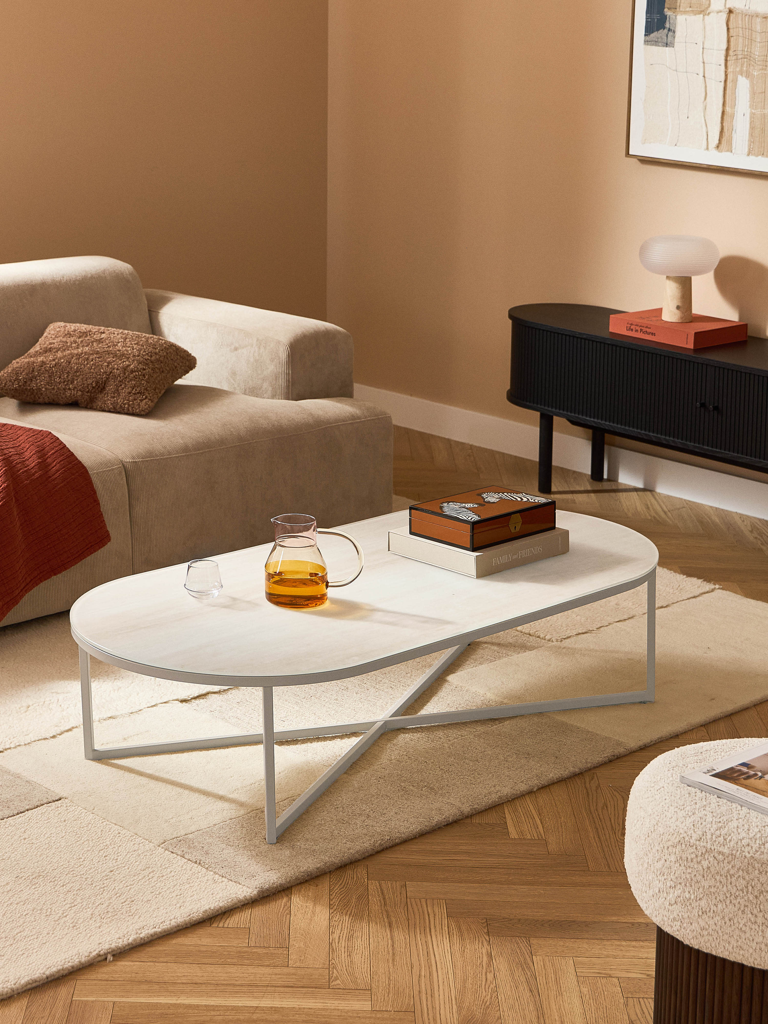 Ovale salontafel Antigua met glazen tafelblad in marmerlook