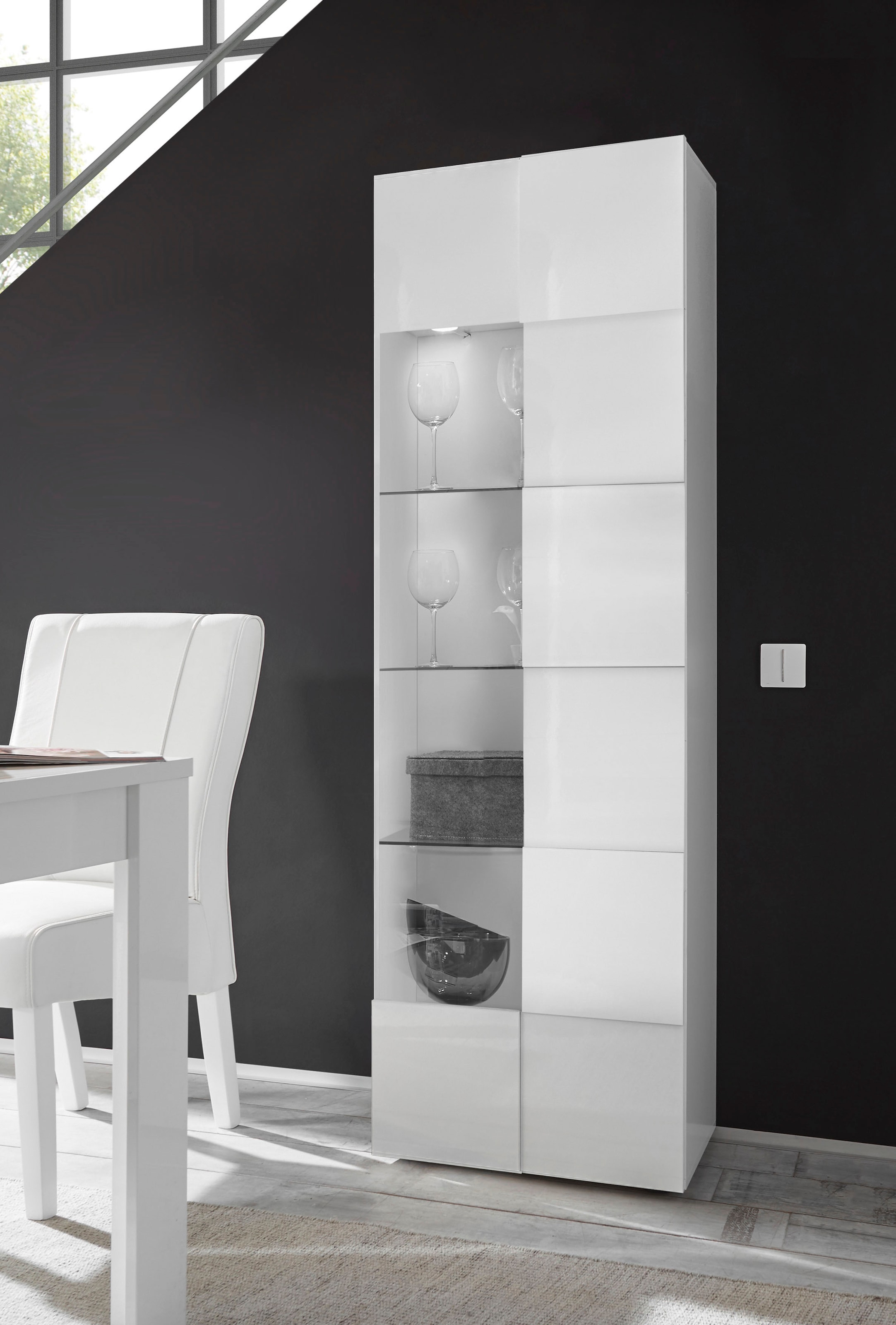 INOSIGN Vitrine »Dama Höhe 187 cm, Breite 60 cm, Stauraumvitrine mit 1 Tür,« Standvitrine - Front in 3D-Optik, viel Stauraum, verschiedene Farben