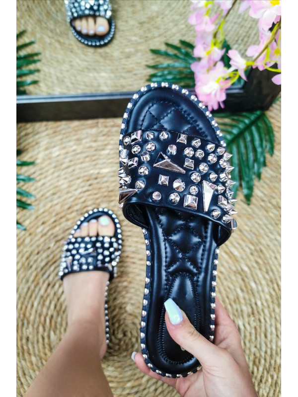 Nu-pieds Lyanna