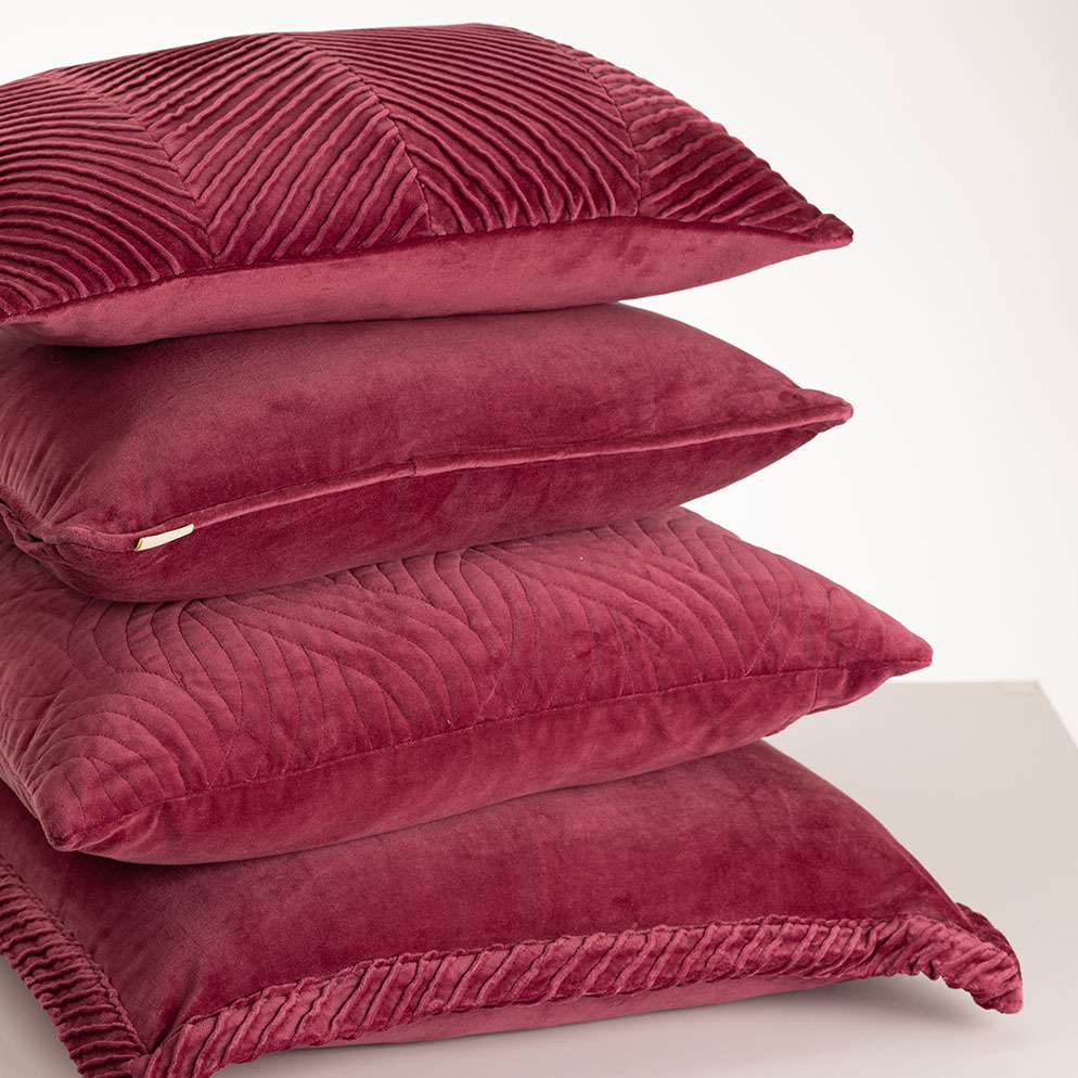 Sierkussen velours Tucked border blush pink 50x50cm