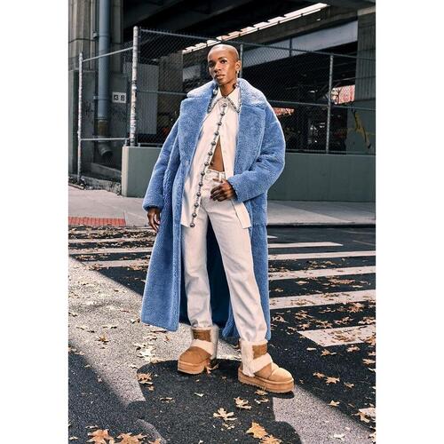 UGG - Classic Cloudpeak Marrón