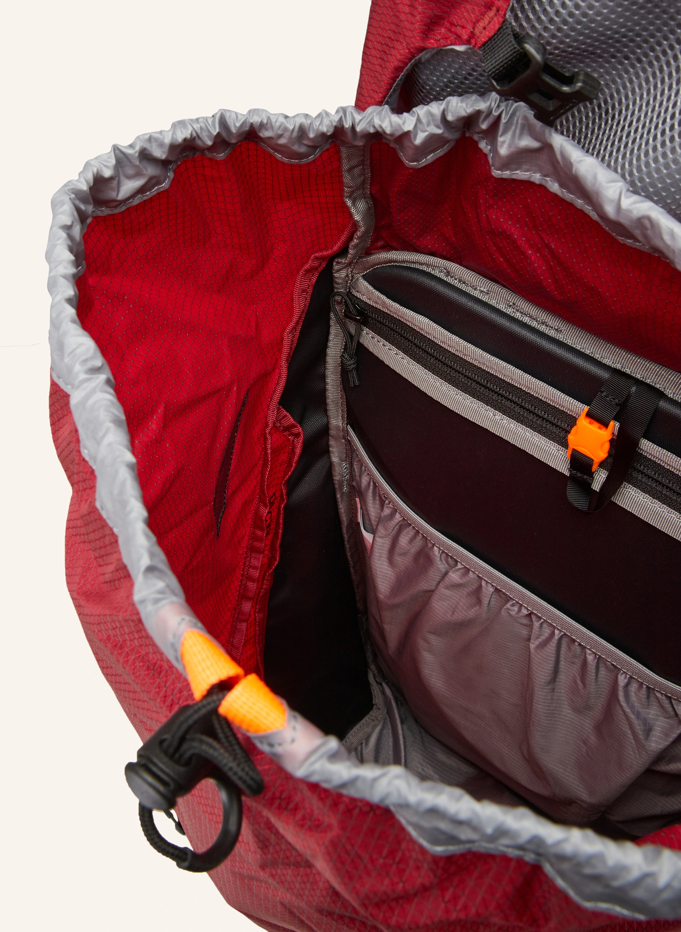 MAMMUT Rucksack DUCAN 24 l