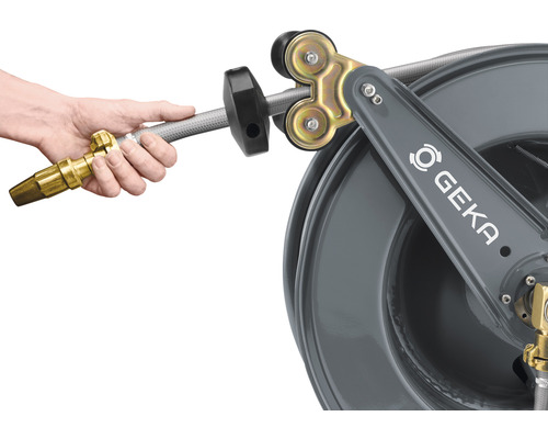 GEKA PA30SK slanghaspel met automatische oprolfunctie, inclusief 30m GEKA Plus slang 110 in 3/4