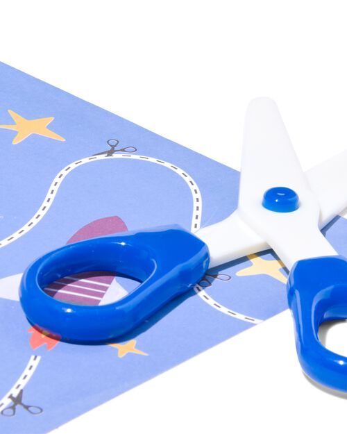 s’exercer et apprendre le découpage