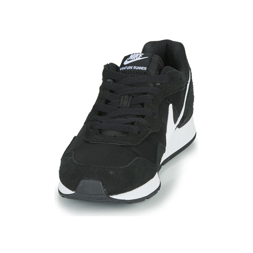Nike - VENTURE RUNNER - Noir / Blanc