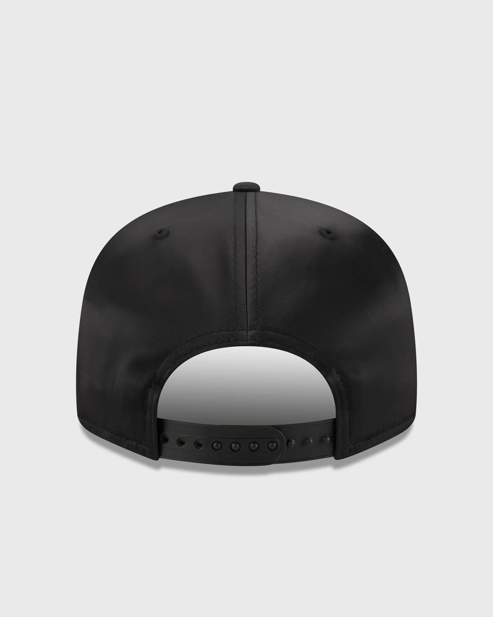 New Era SATIN SCRIPT 18603 CHICAGO BULLS OTC