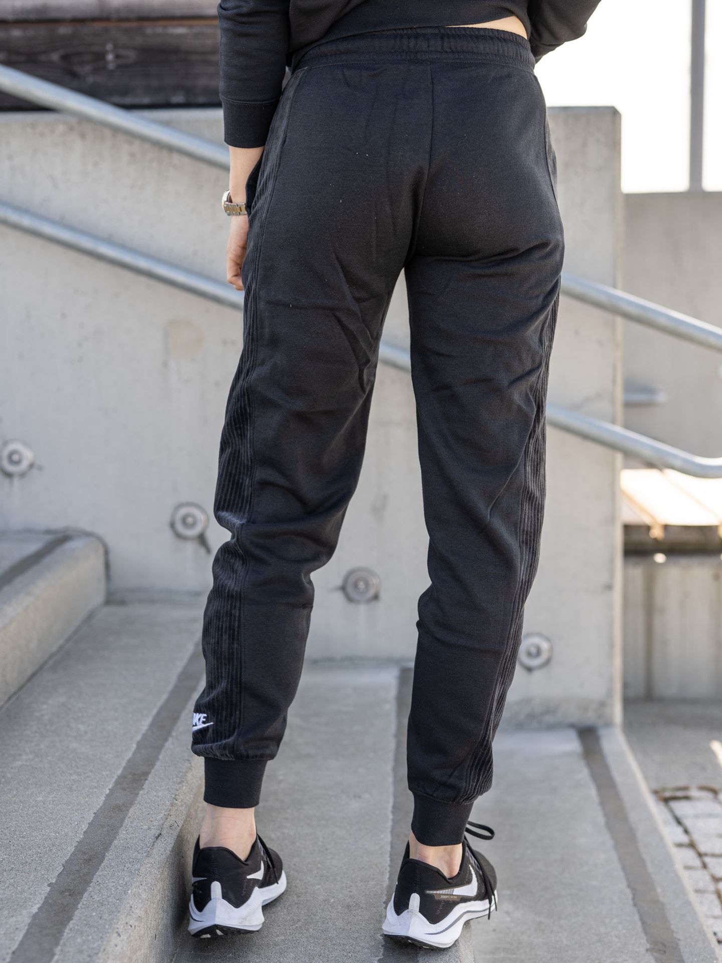 Sportswear Heritage Pants