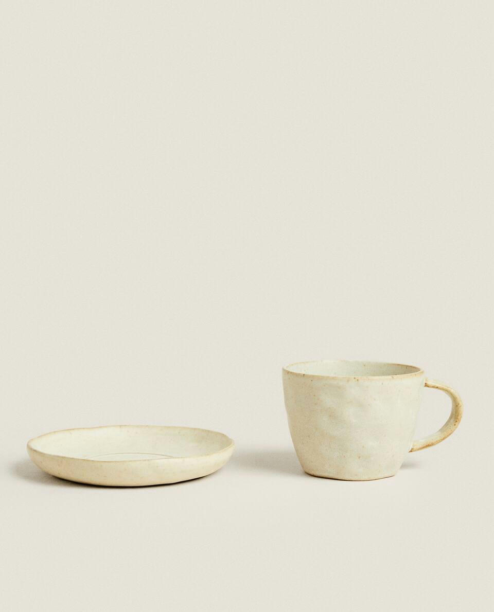 Conjunto de café da manhã em grés texturizado