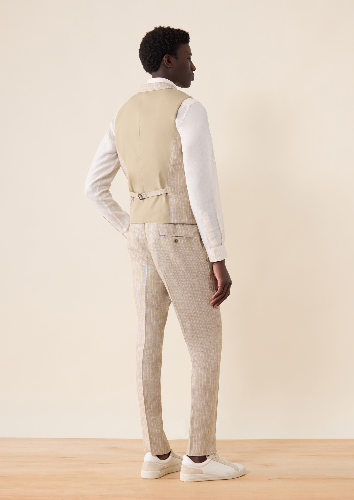Pantalon coordonnable Slim en lin beige à rayures blanches