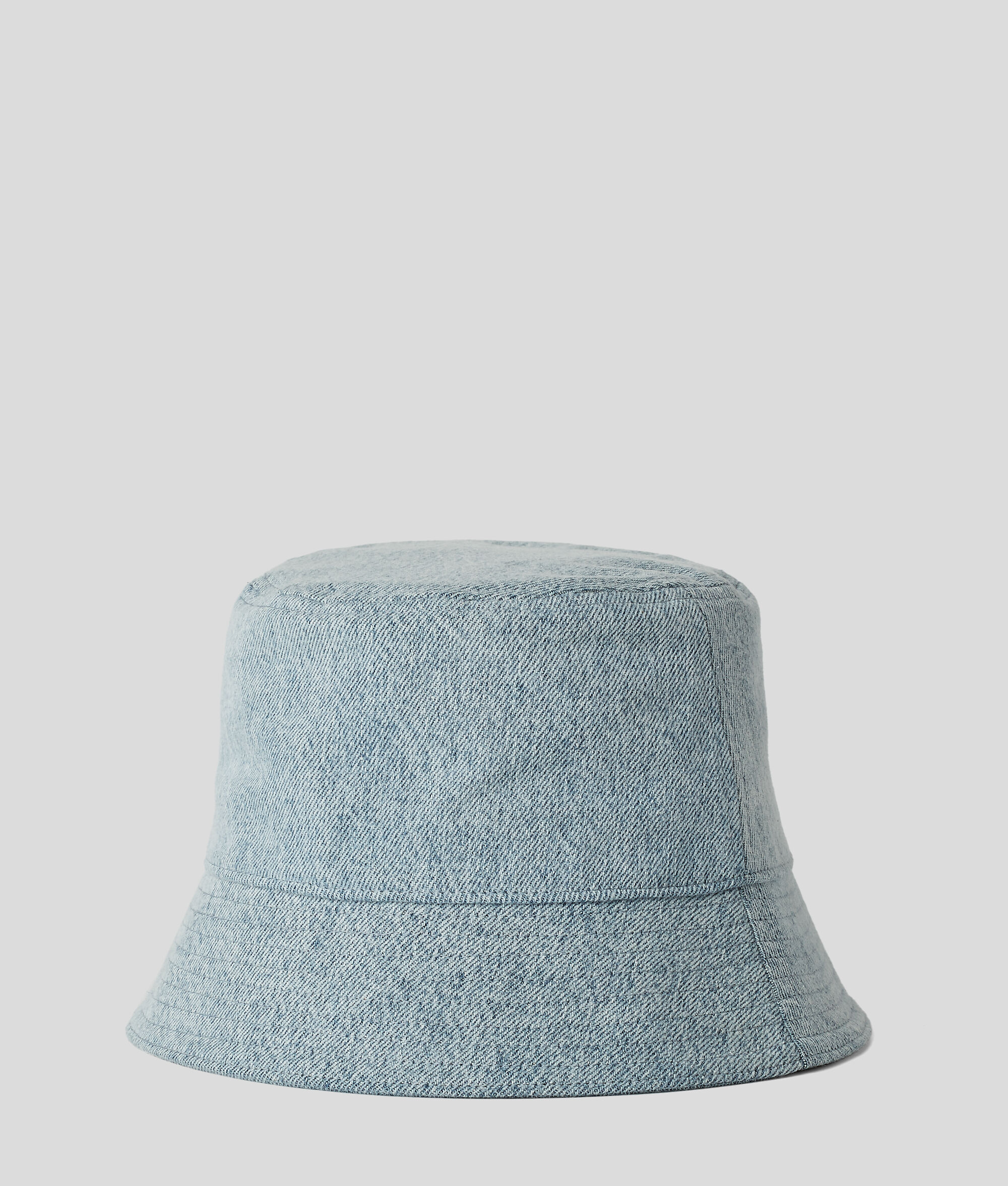 Bob en denim