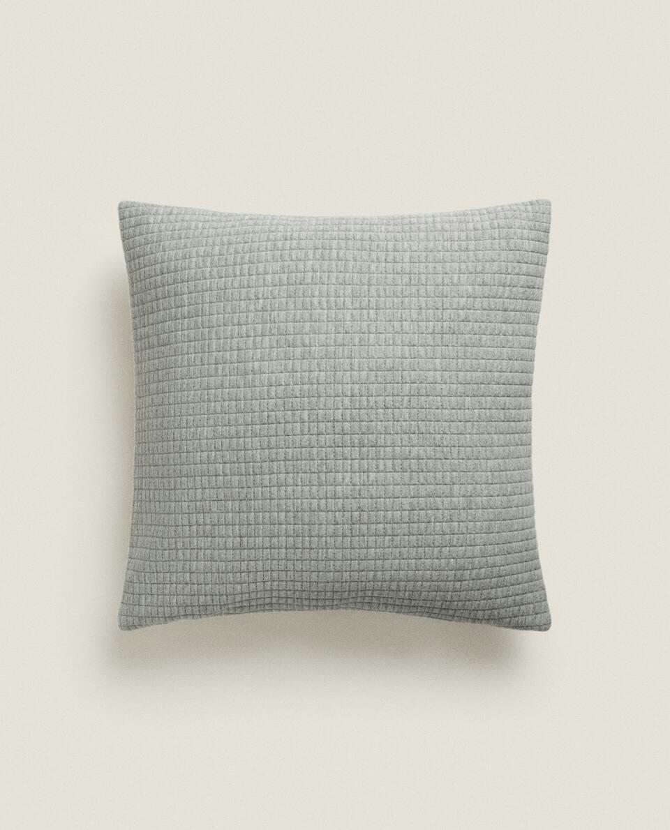 CAPA DE ALMOFADA EM JACQUARD XADREZ