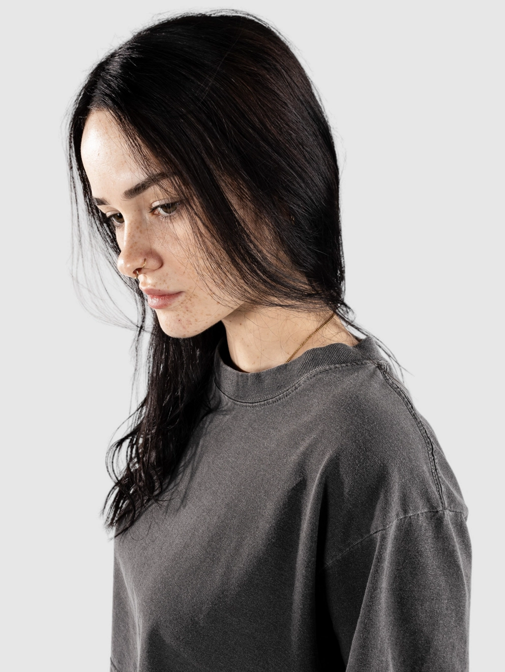 Shaka Wear Garment Dye Crop T-Shirt shadow grey