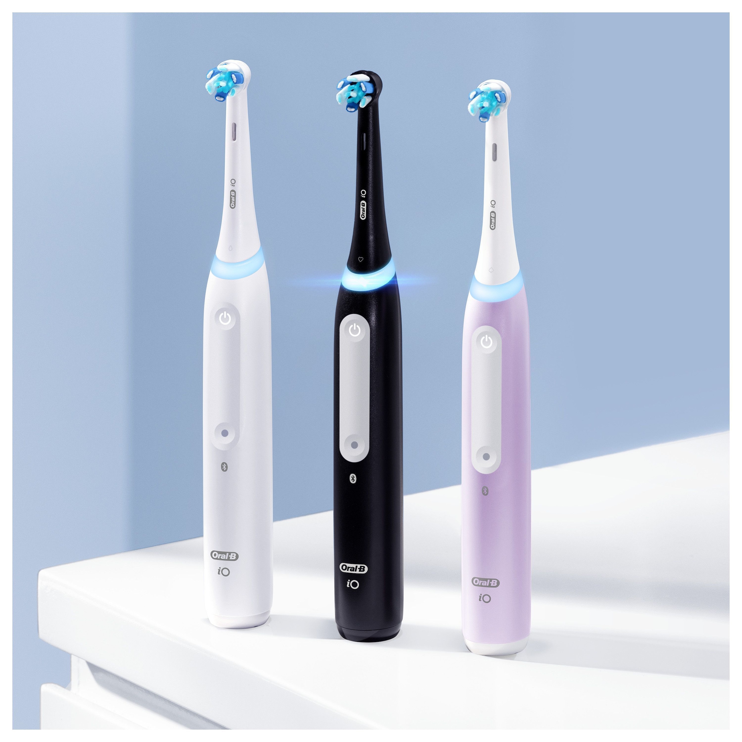 Oral-B Elektrische Zahnbürste »iO 4« 1 Stk. Aufsteckbürsten mit Magnet-Technologie, 4 Putzmodi, Reiseetui