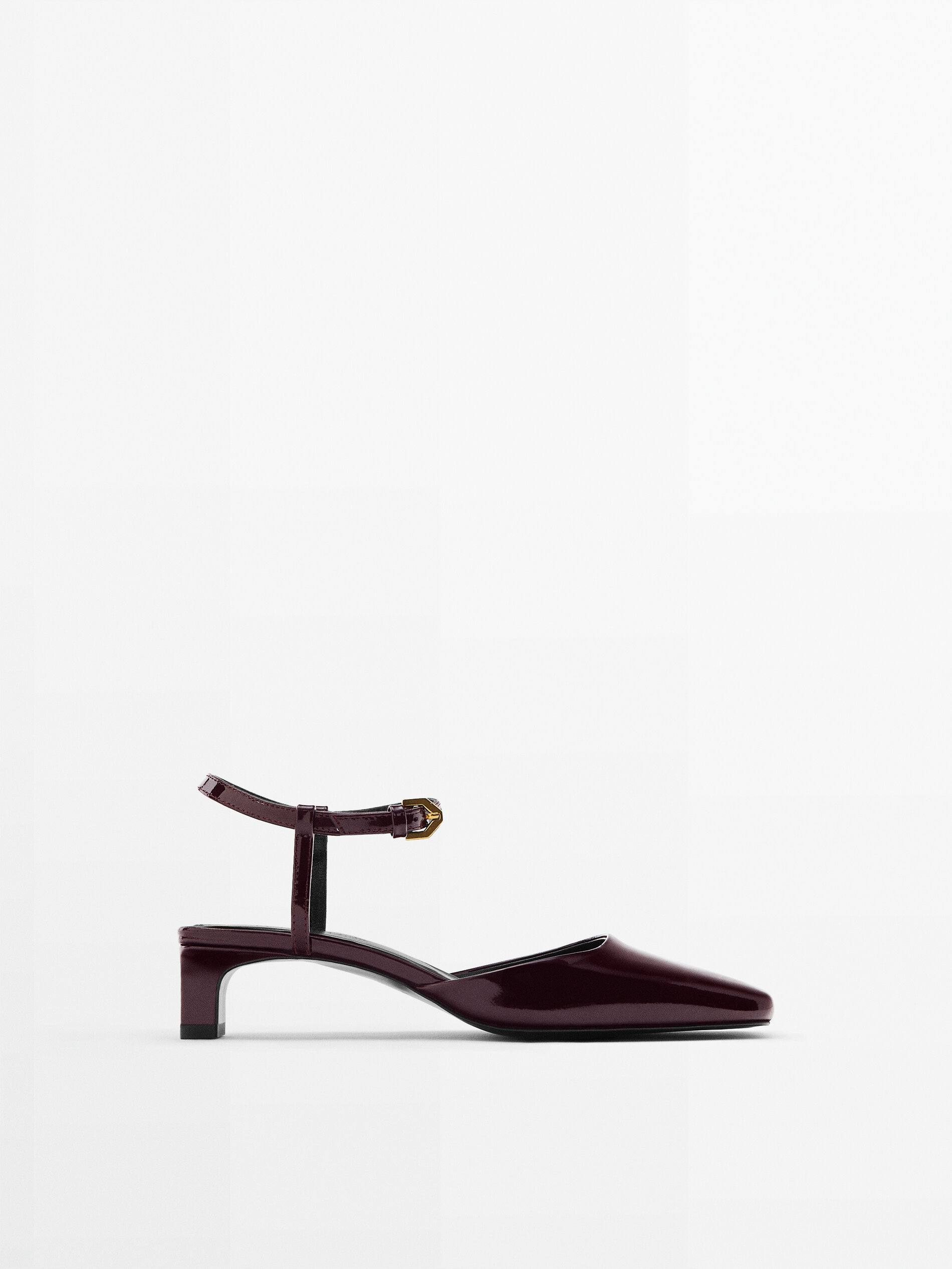 Sapato de couro com salto - BORGONHA