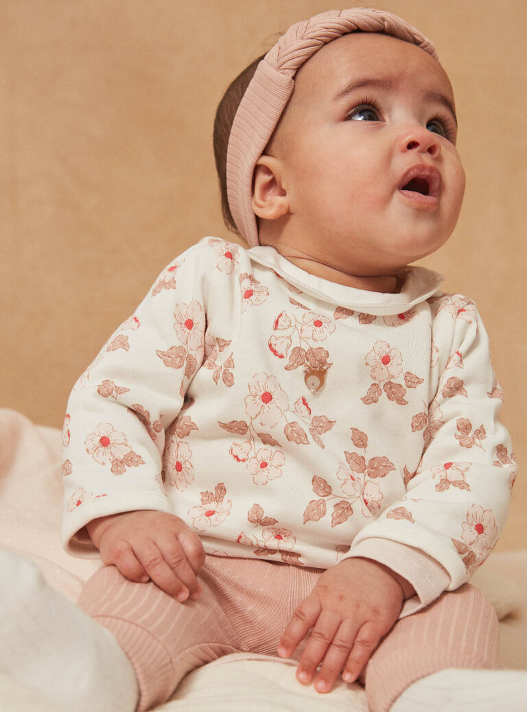 Haut écru, legging et bandeau rose ancien