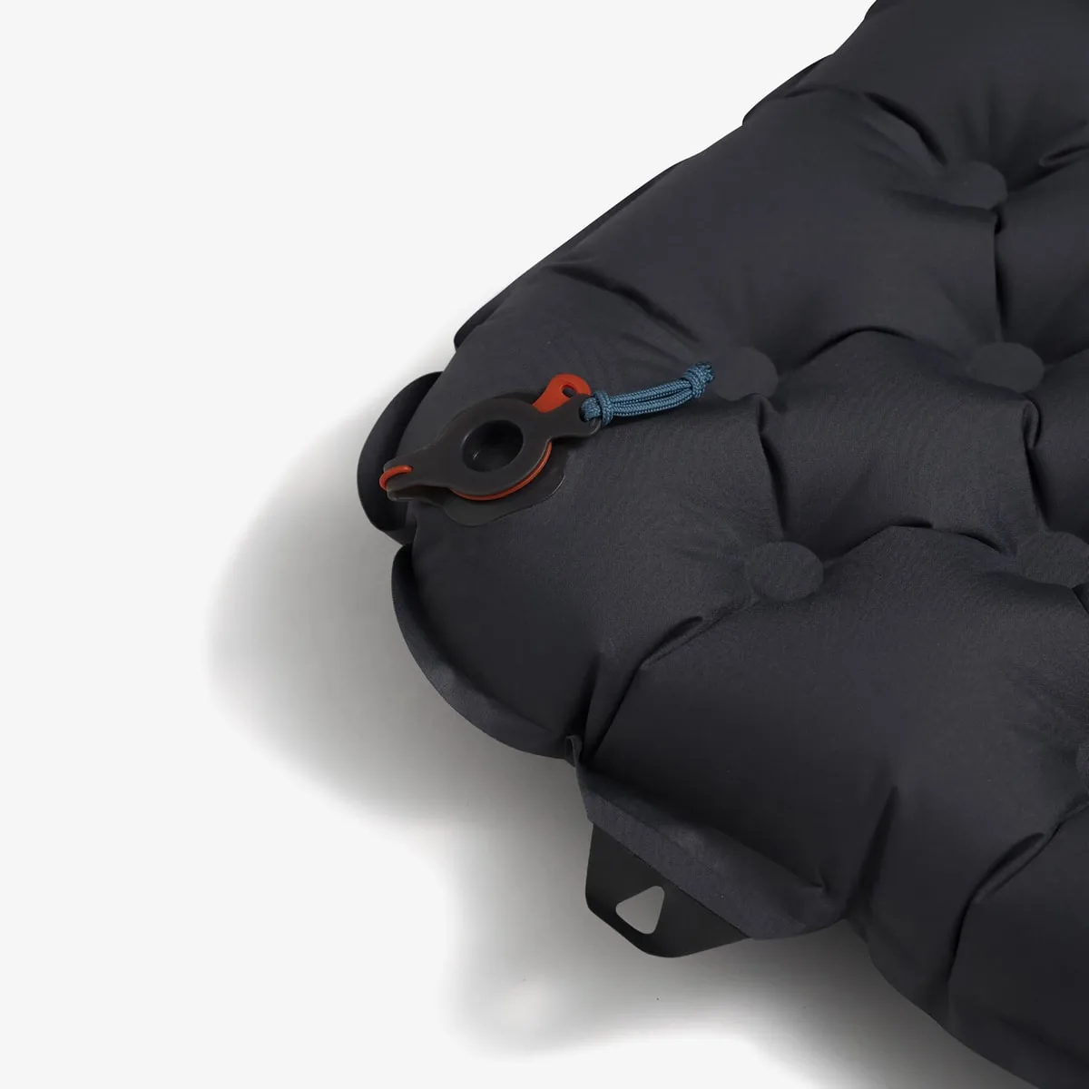 Helsport Explorer Air Pillow Dark Shadow / Ruby Red