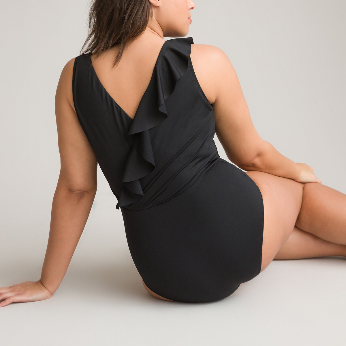 COLEÇÕES LA REDOUTE PLUS<br>Modelo triangular Badpak, com babados