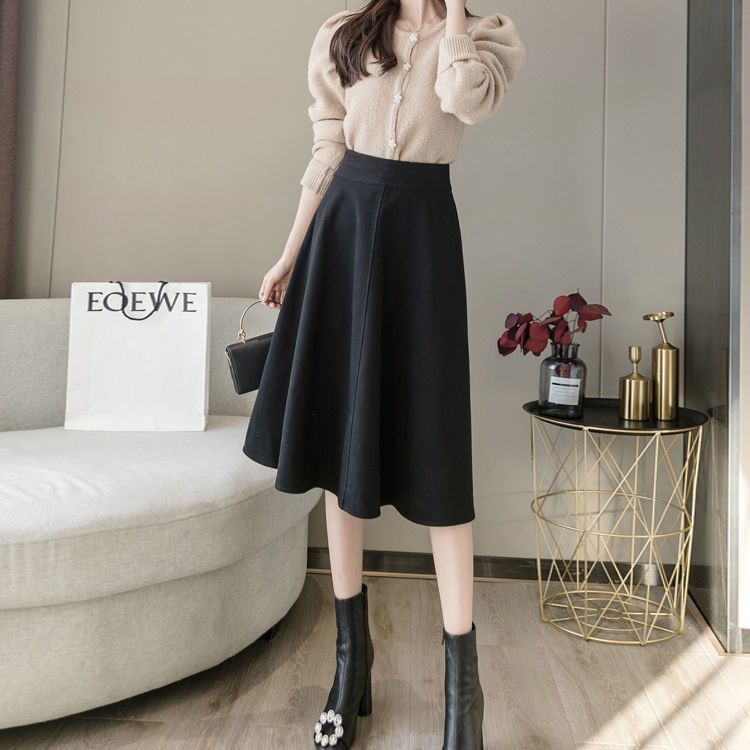 INEN - Hoge taille effen midi A-lijn rok