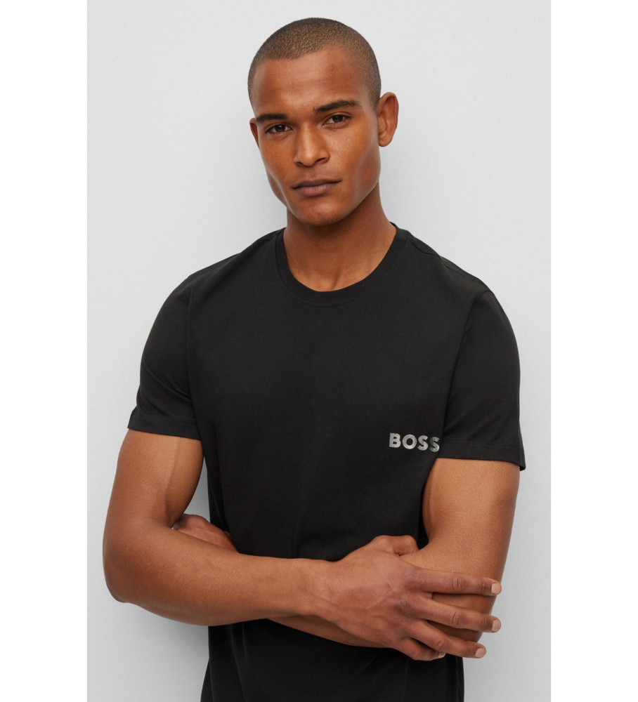 Conjunto de roupa íntima BOSS, camiseta e cueca boxer preta.
