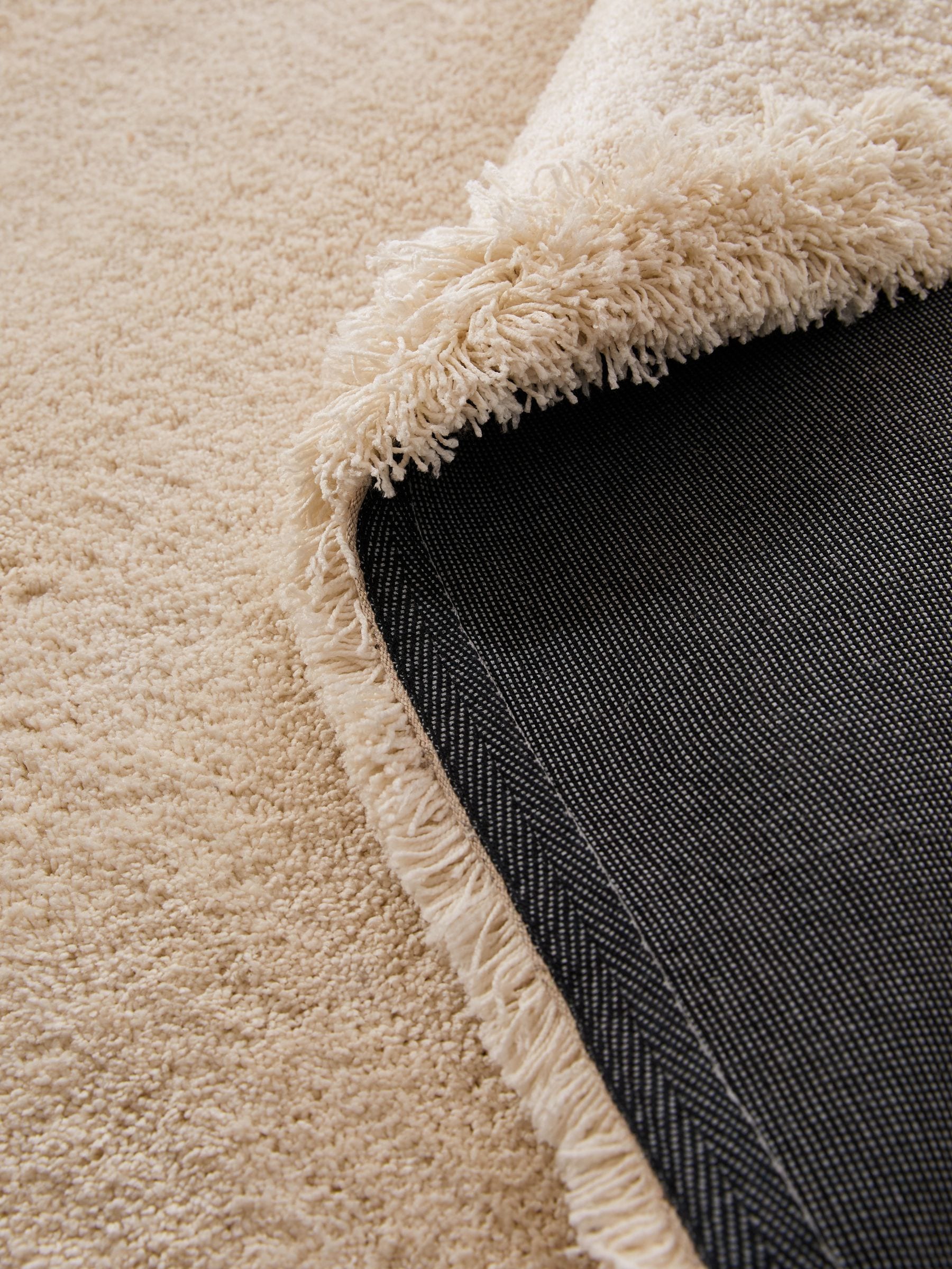 Fluffy Border Rug