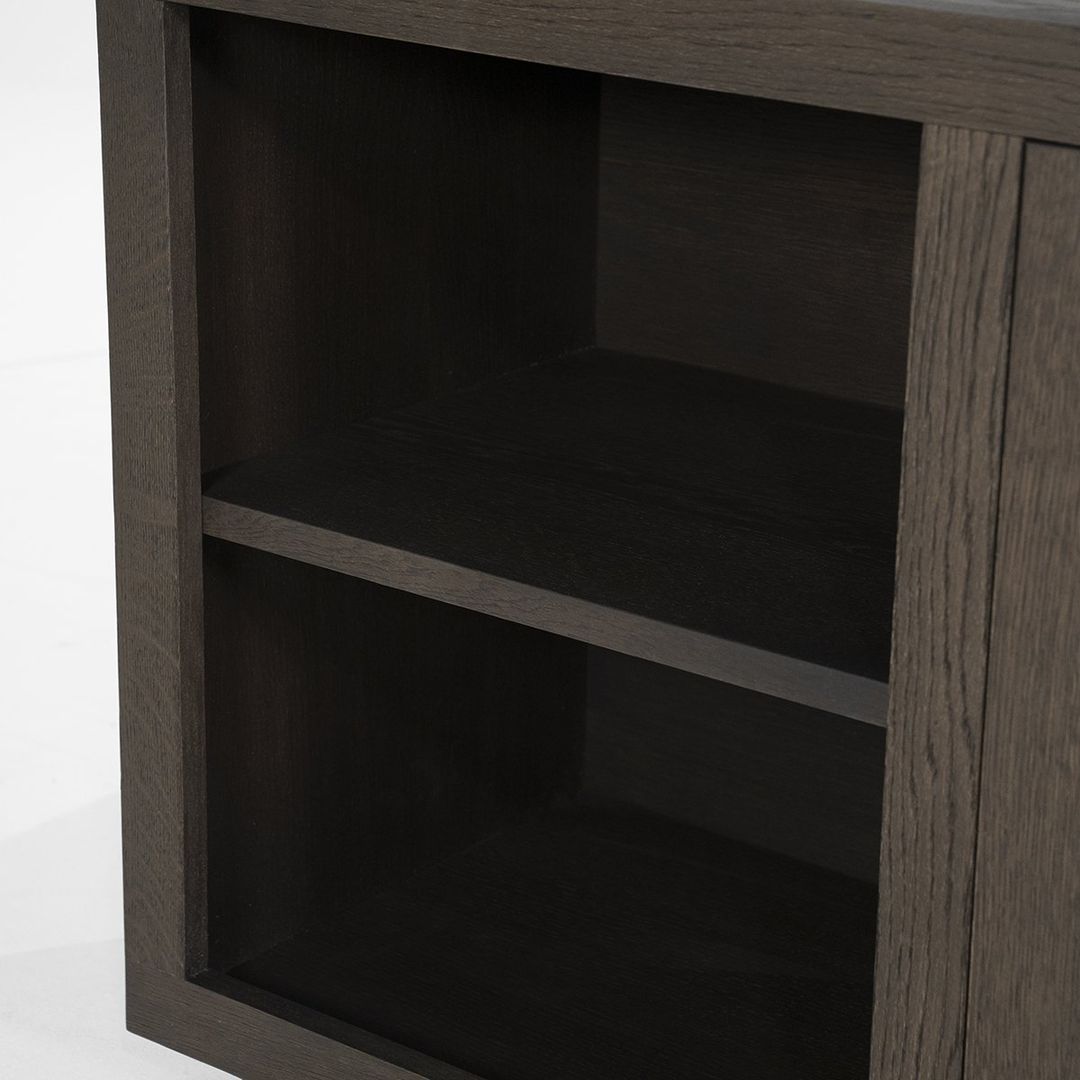 Eleonora   Helsinki Bruin Dressoir