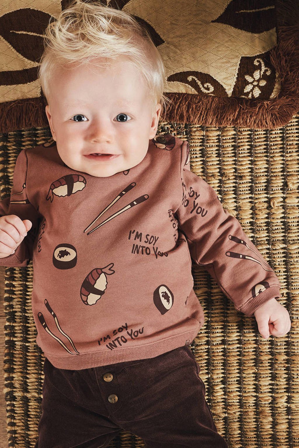Z8 newborn sweater Ramy bruin