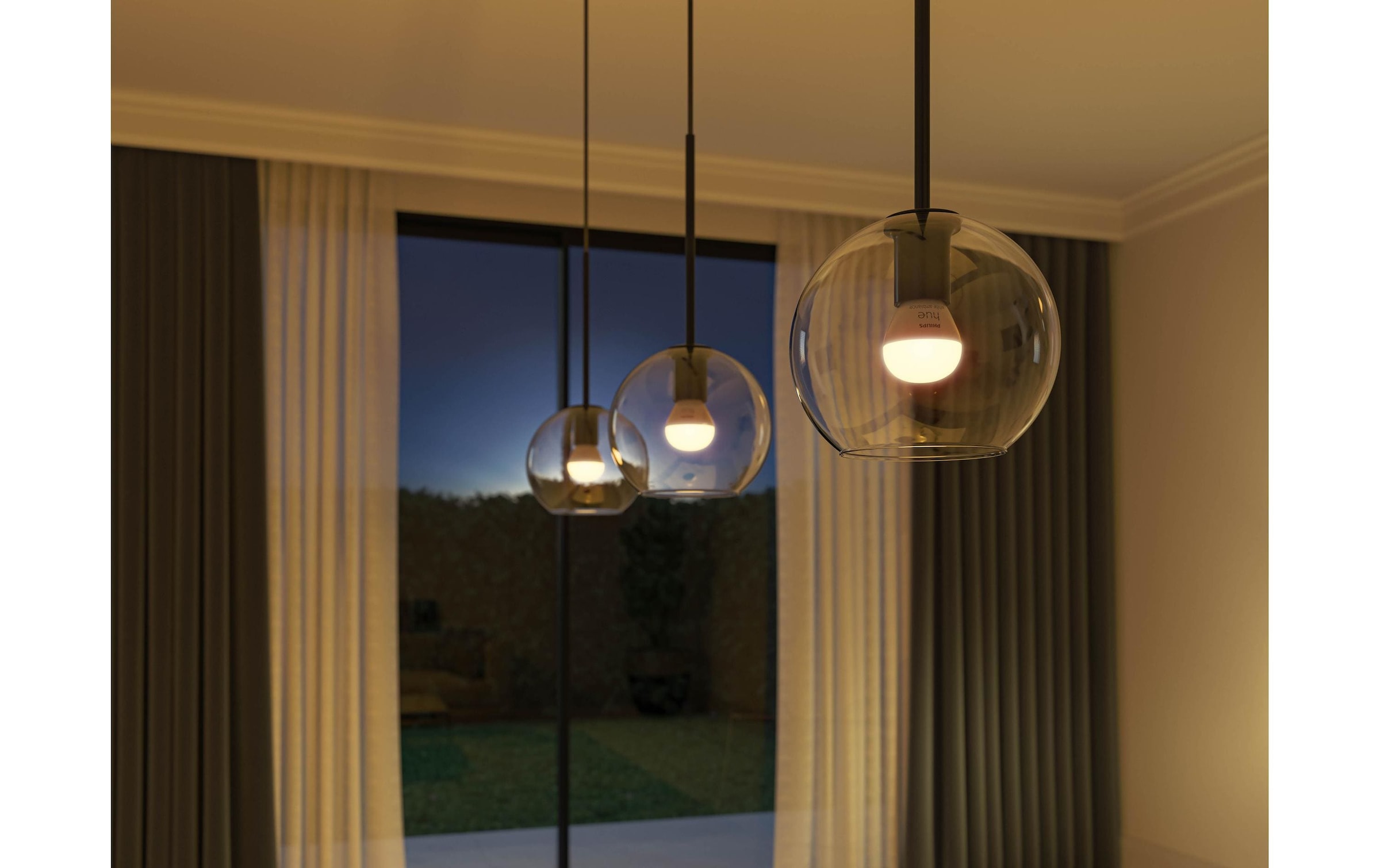 Philips Hue LED-Leuchtmittel »White Ambilight« E14