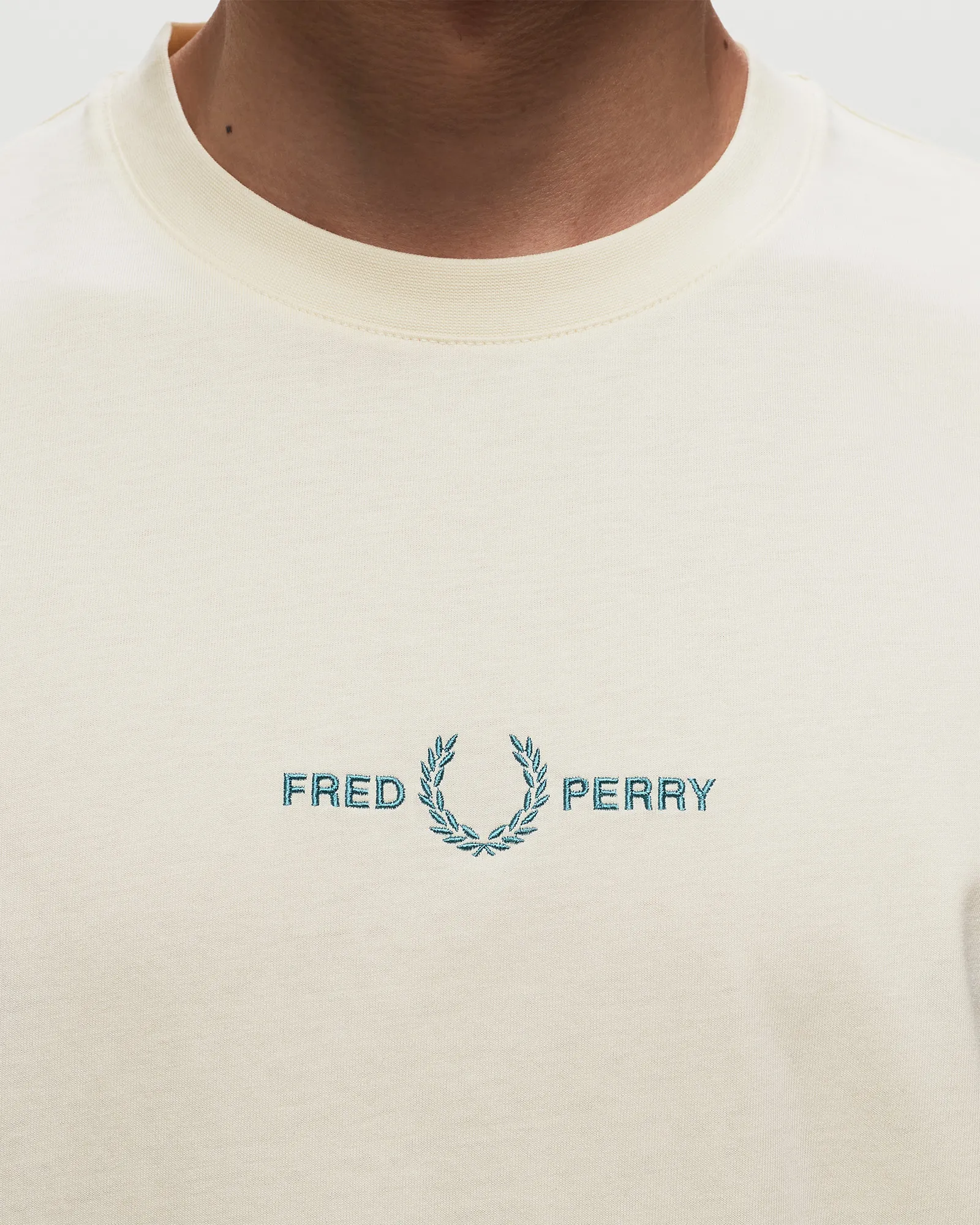 Fred Perry EMBROIDERED TEE