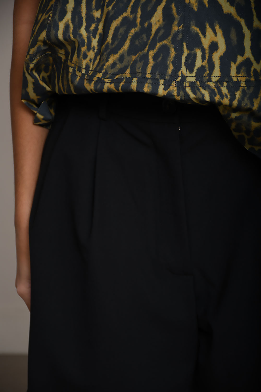 Tailored bermuda
