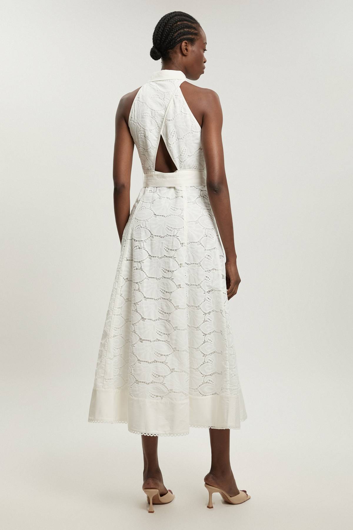 KarenMillen Robe Midi Tissée Petite À Col Licou Avec Détail De Liens Et Broderie Anglaise En Coton