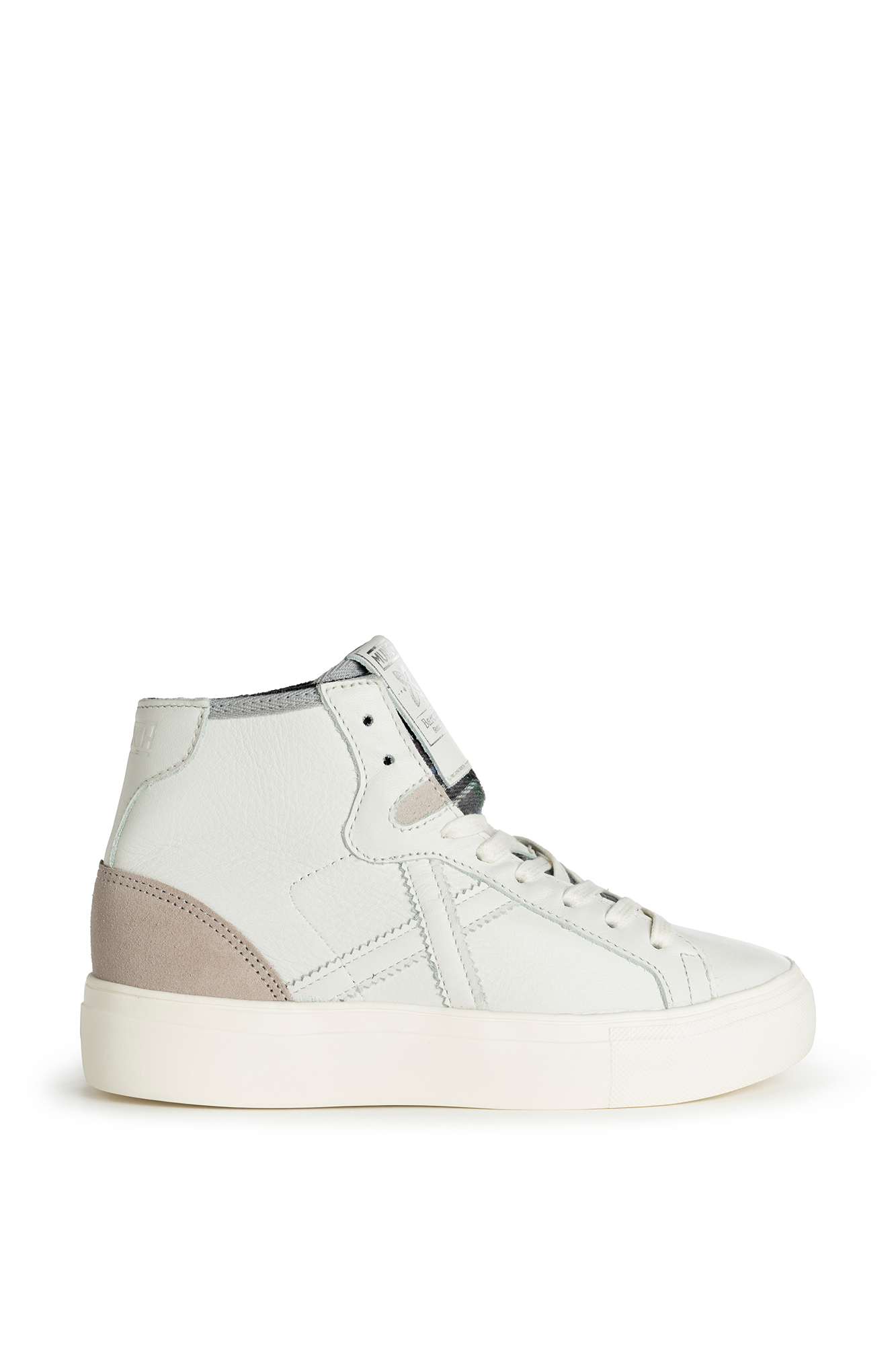 Bota Nim 23