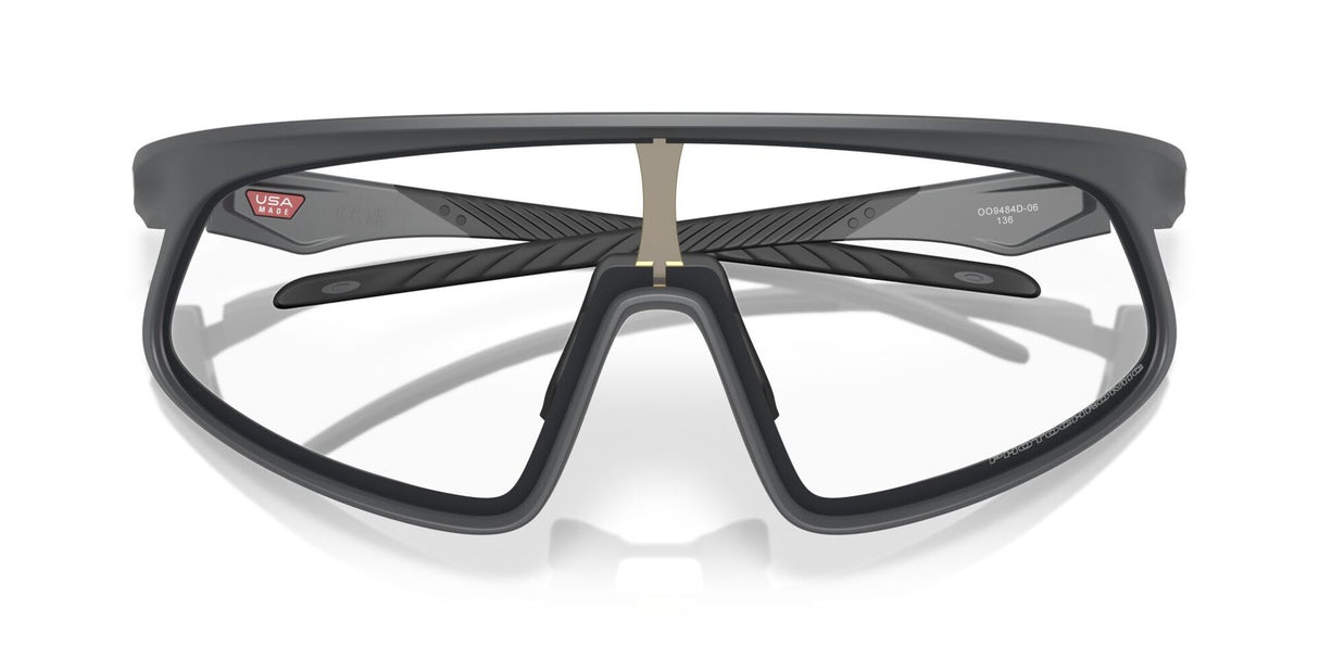 Oakley<br>Rslv