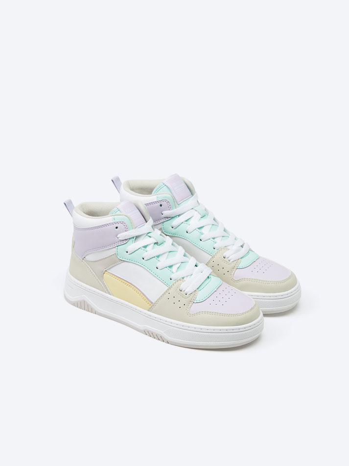Tênis de rua estilo bota - Combinado