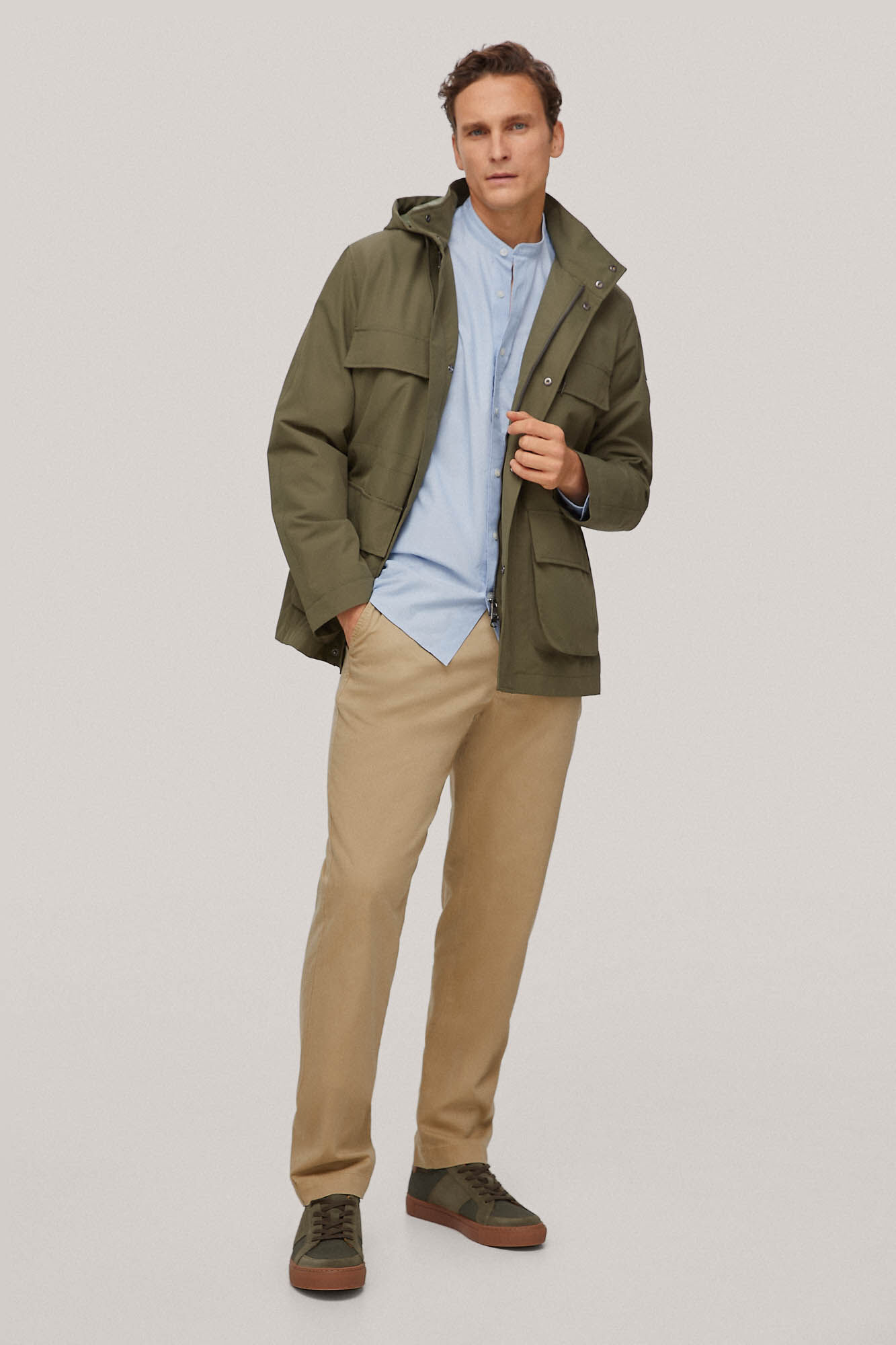 Calça chino de corte regular - Bege