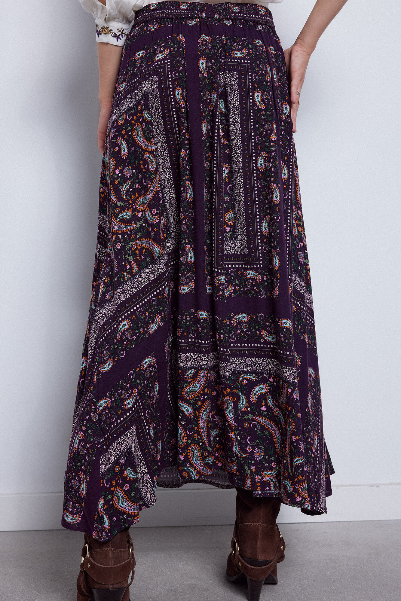 Saia midi estampada