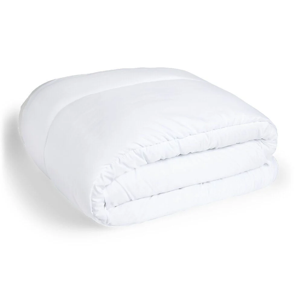 Couette caline polyester blanc 2 places 220x240cm