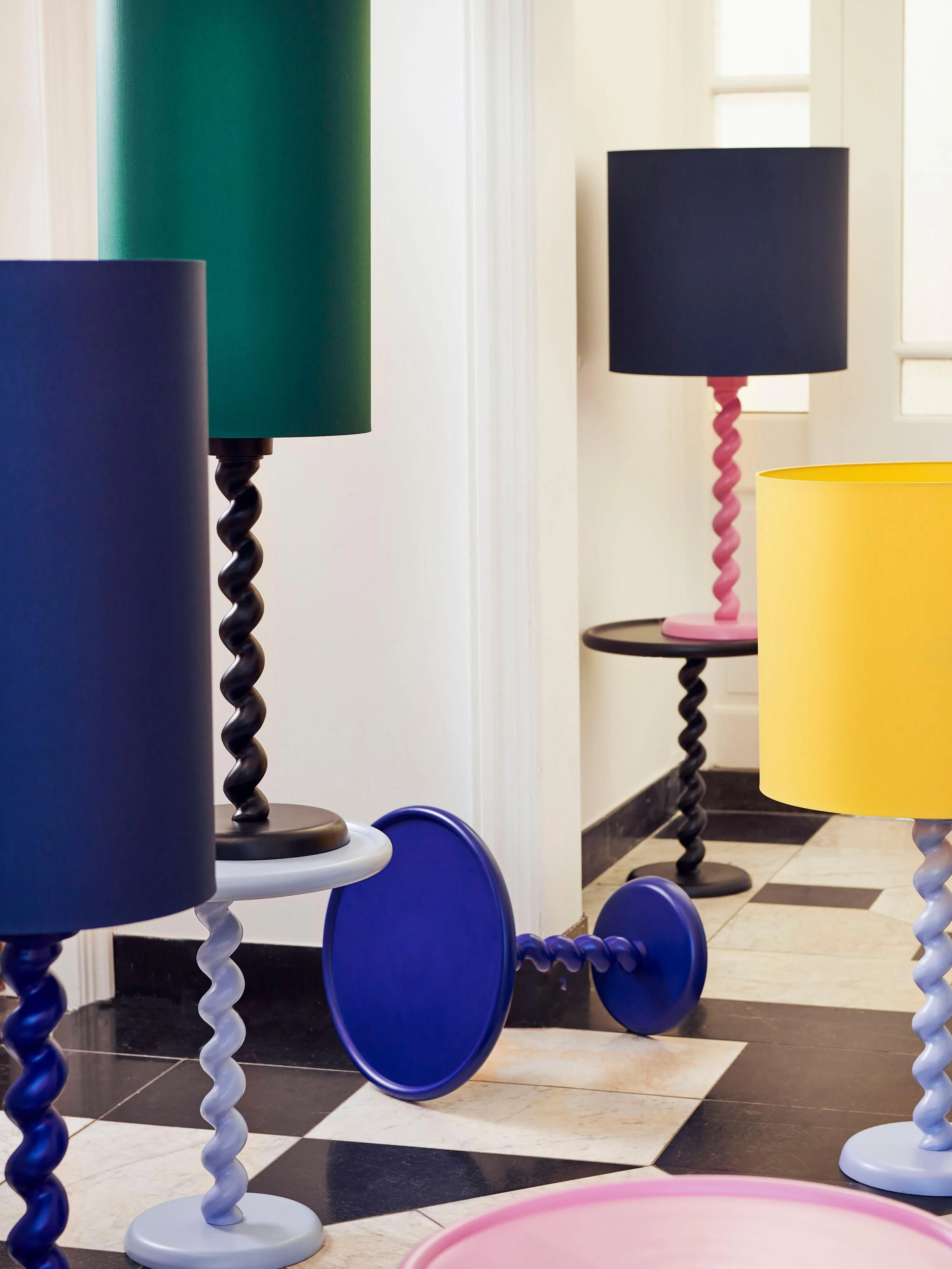 Ronde bijzettafel Twister