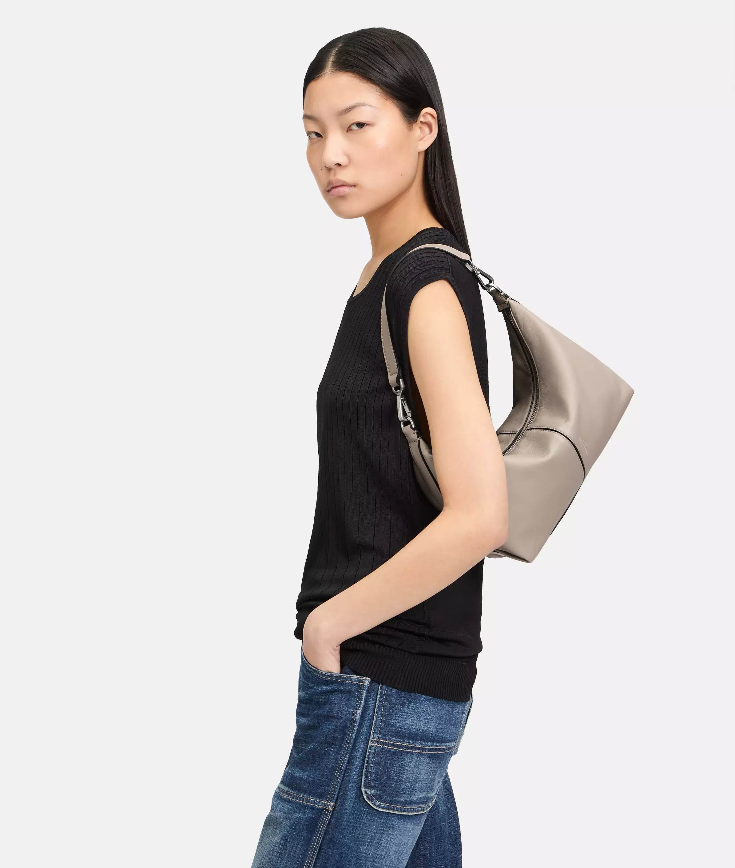Paris Hobo S Handy leather hobo bag