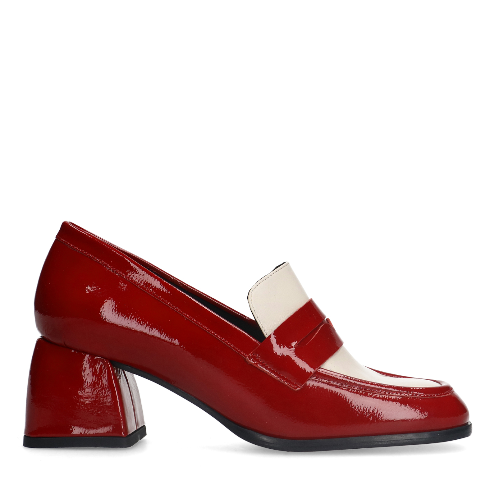 Rode lakleren pumps