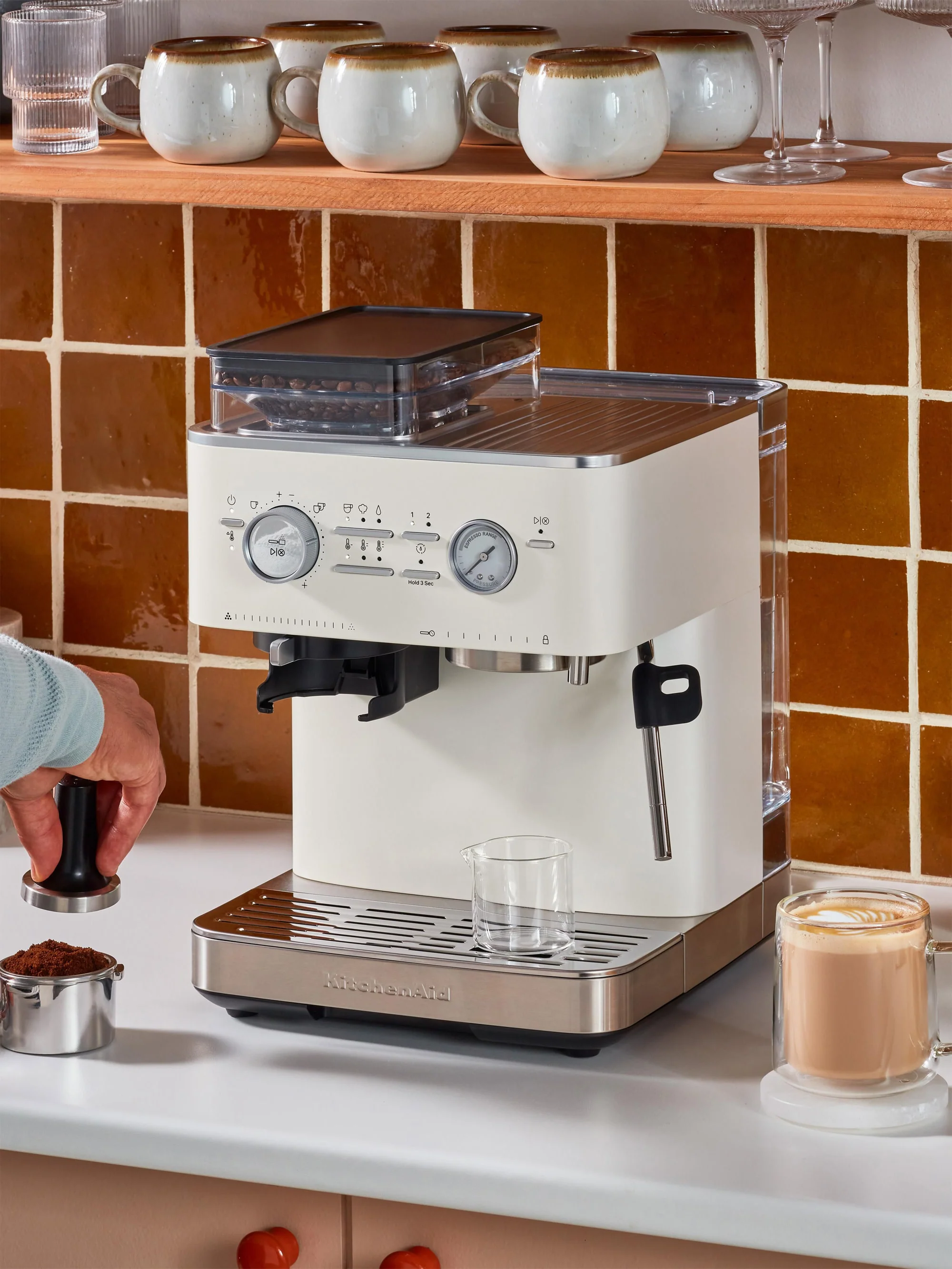Semi-automatische espressomachine Artisan met maalschijf