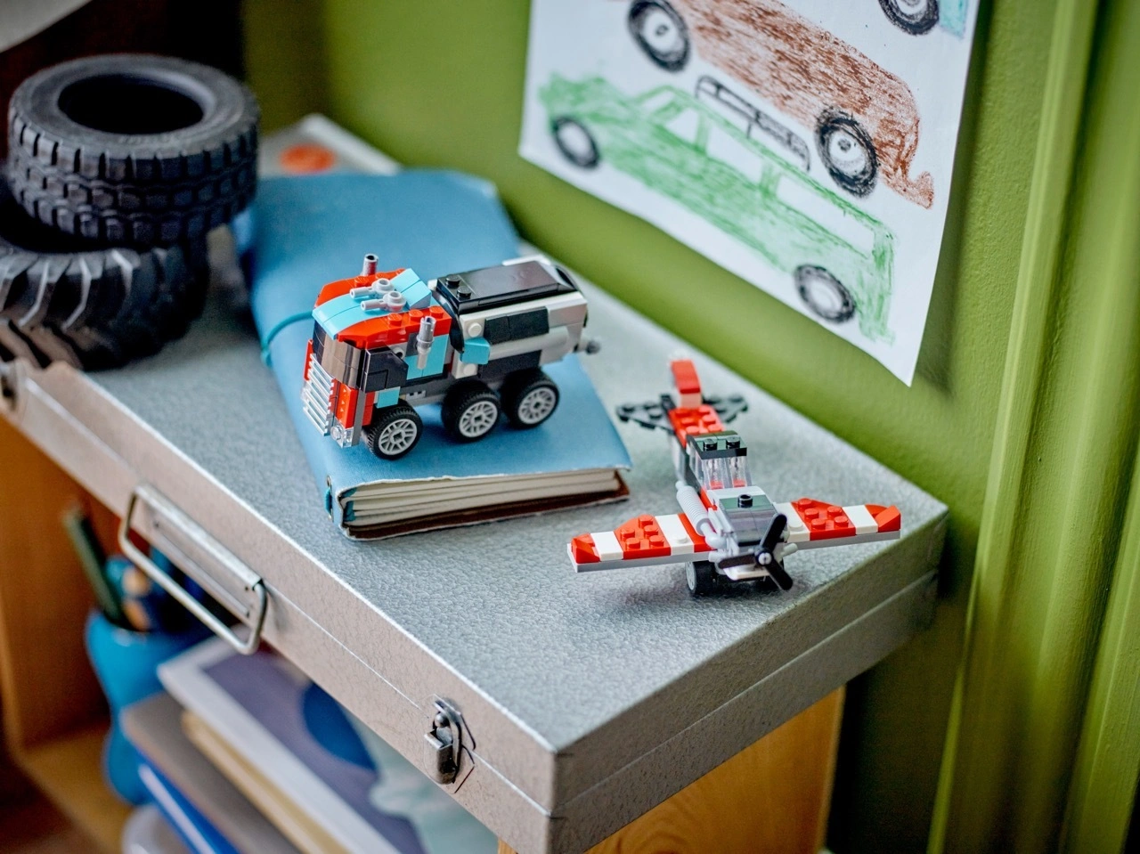 LEGO® Creator 31146 TIEFLADER MIT HUBSCHRAUBER
