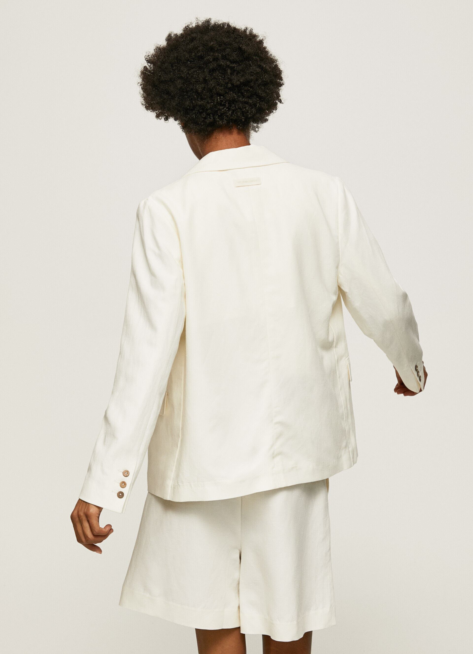 Blazer de linho com decote cruzado - branco mousse