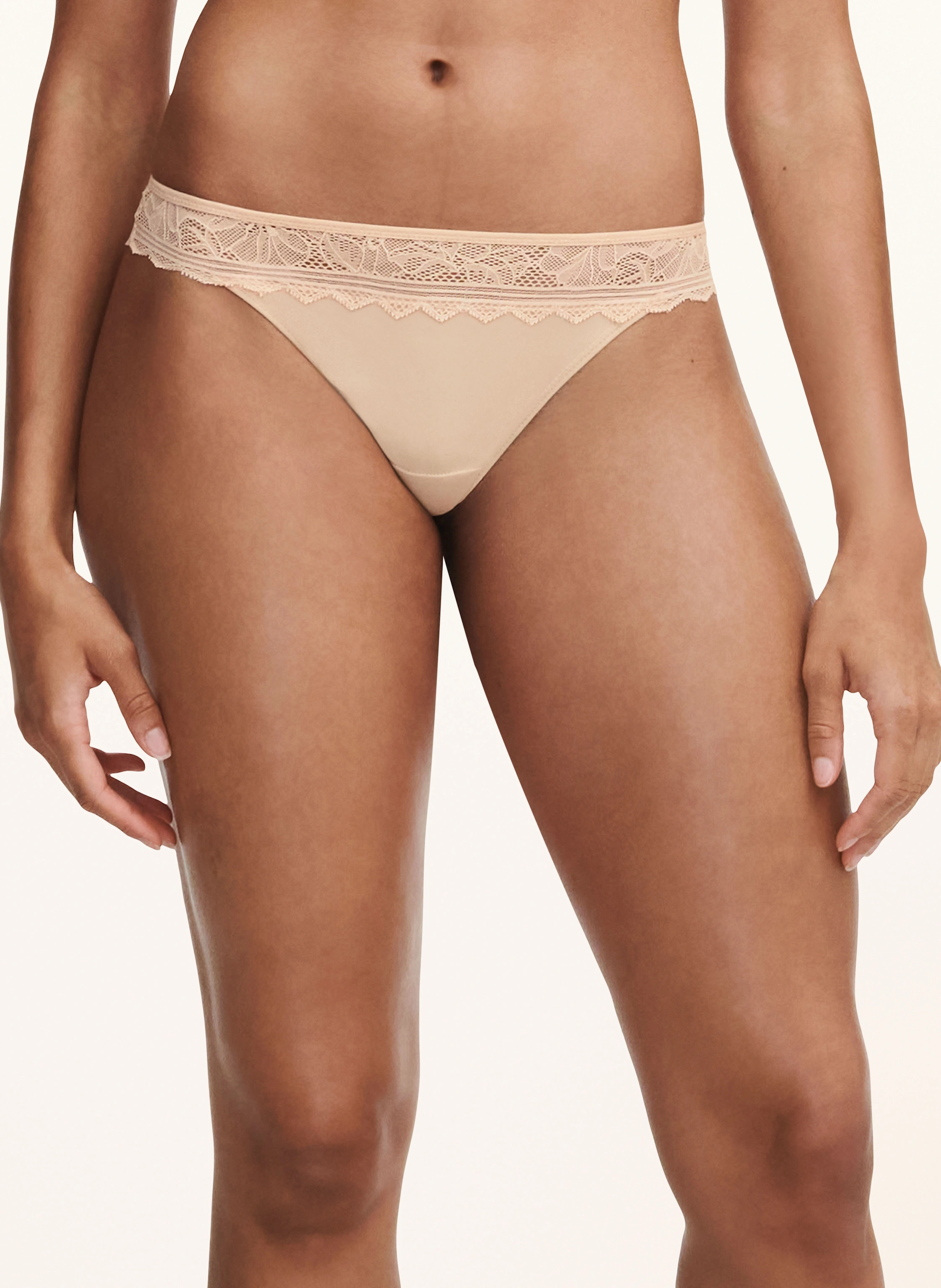 CHANTELLE String FLORAL TOUCH