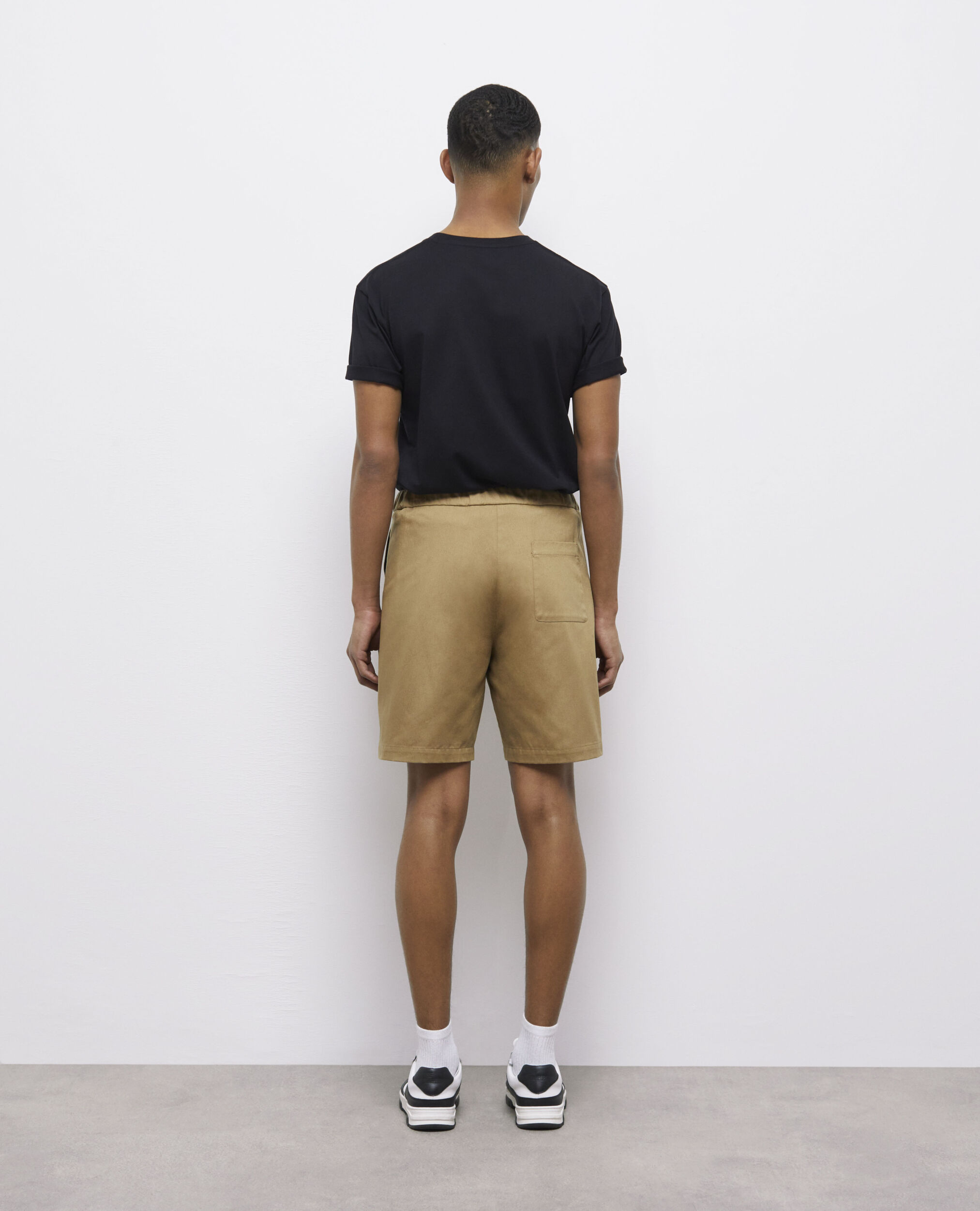 Short beige