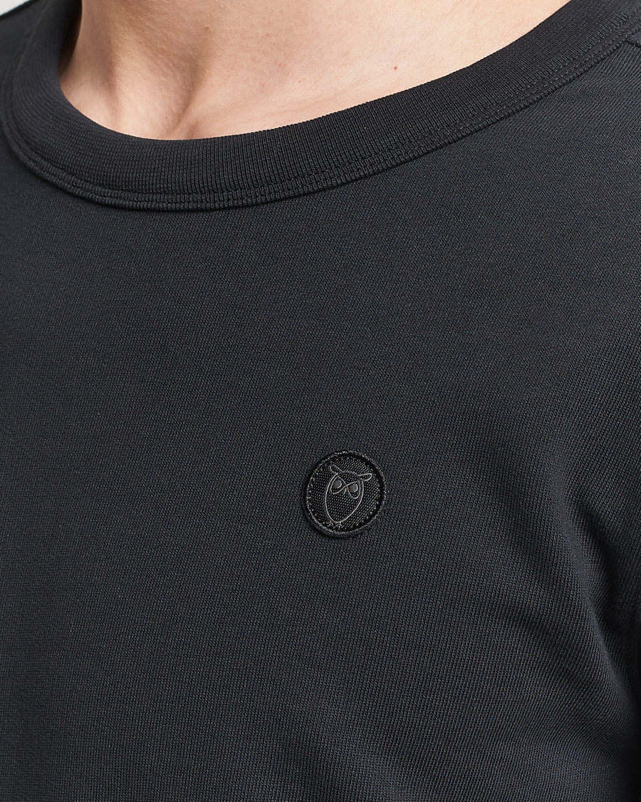 KnowledgeCotton Apparel Erik Badge Sweatshirt Jet Black