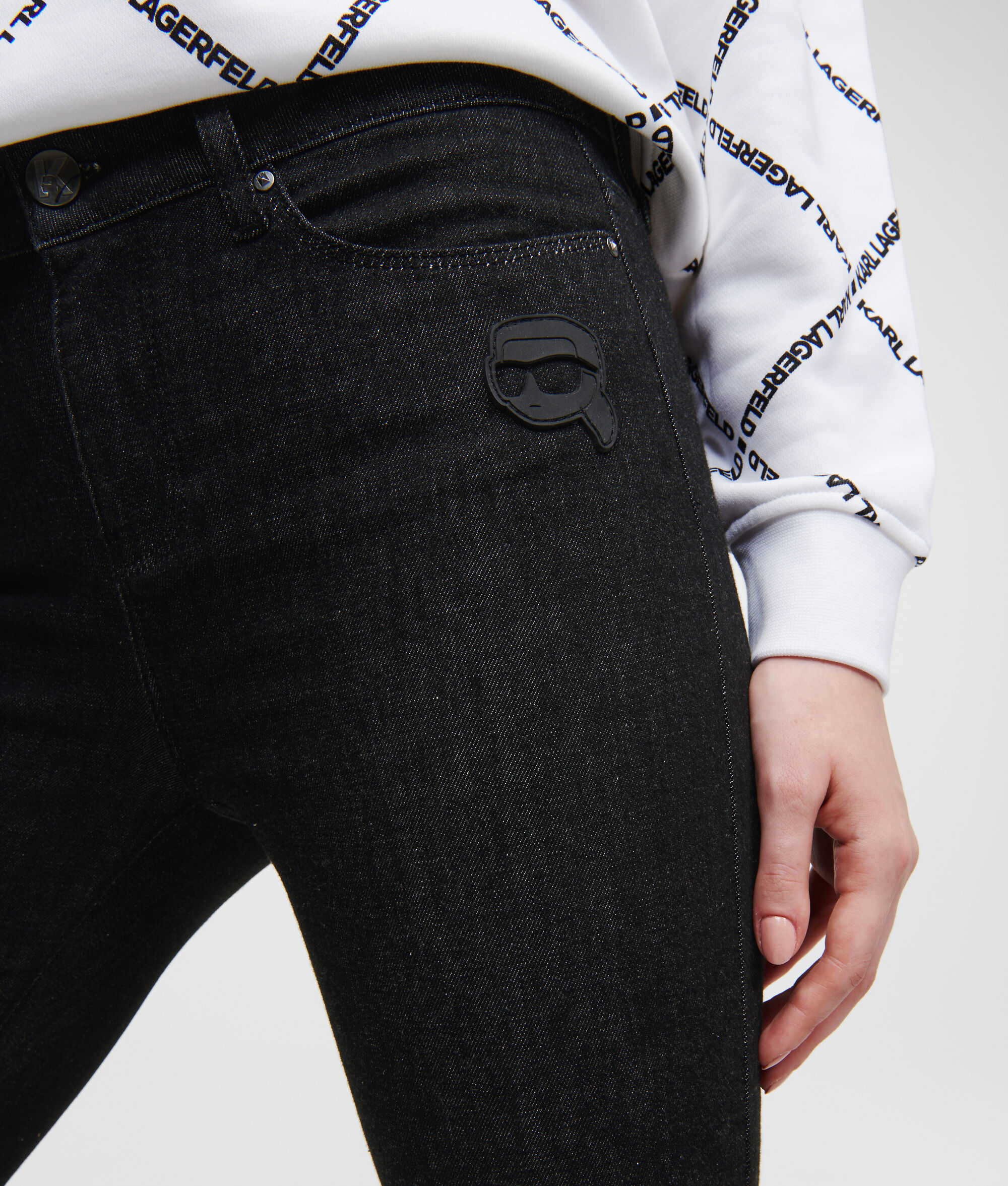 JEAN SKINNY NOIR KARL IKONIK